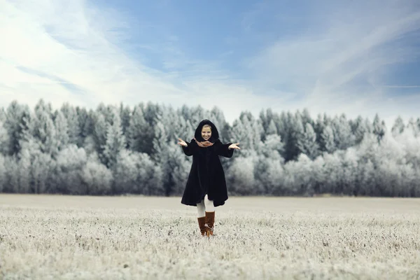 Ragazza in inverno — Foto Stock