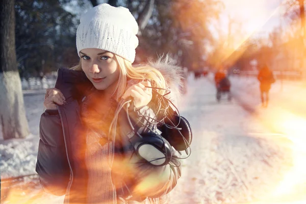 Ragazza con le cuffie — Foto Stock