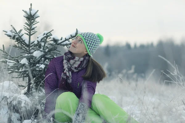 Vrouw winter portret — Stockfoto