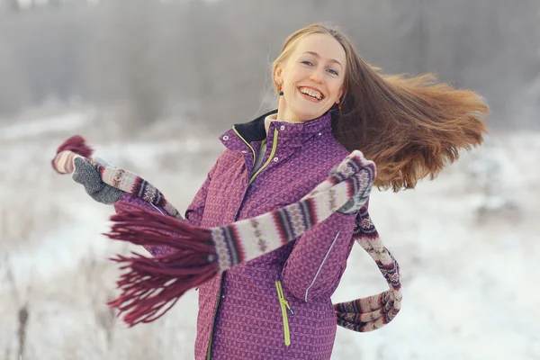 女人冬季肖像 — 图库照片