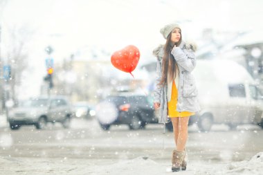 Sevgililer günü genç kız