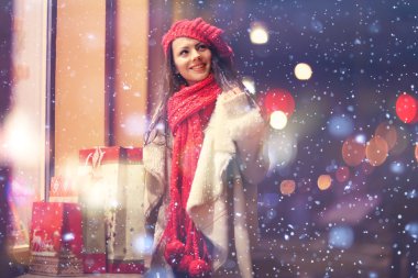 Kız alışveriş Noel indirim üzerinde