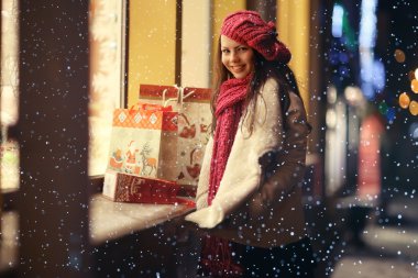 Kız alışveriş Noel indirim üzerinde