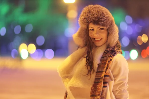 Jovem no retrato de inverno — Fotografia de Stock