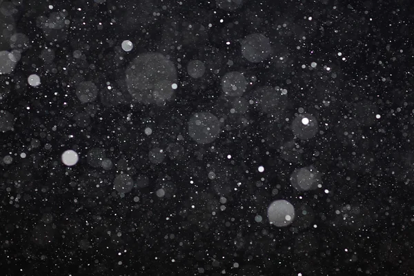 Bianco pioggia gocce di sfondo — Foto Stock