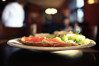 Meze Restoran plaka üzerinde