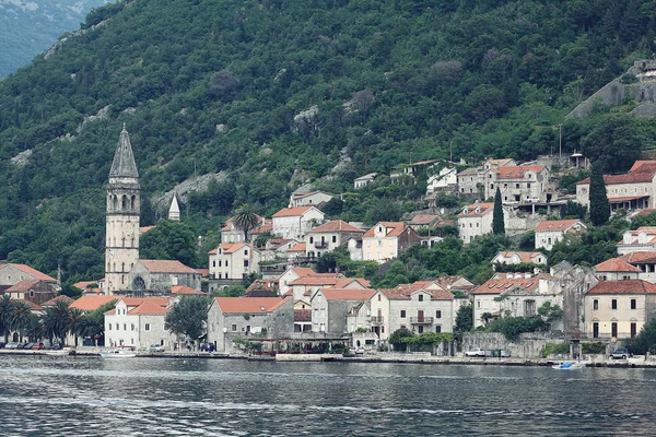 Resort Dorf Perast in Montenegro — Stockfoto
