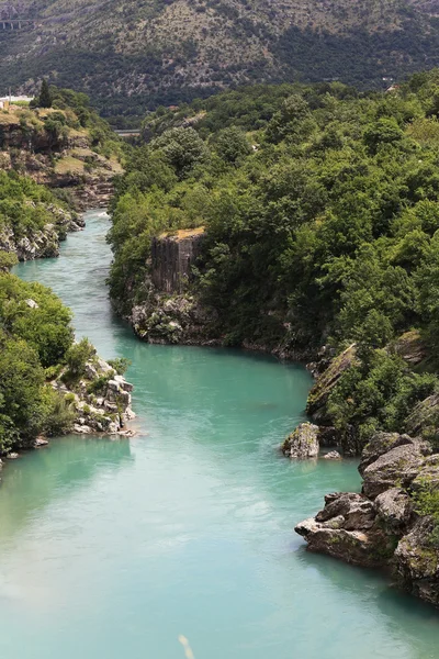 Paisagem com rio Montanha — Fotografia de Stock