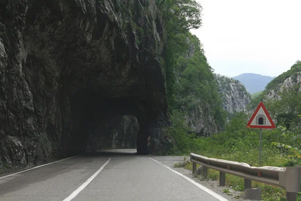 Bergweg in Europa — Stockfoto