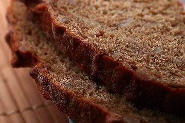 Çavdar ekmeğini kapat.