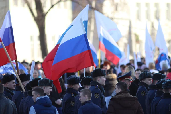 krim-demonstratsiya-russkie-flagi
