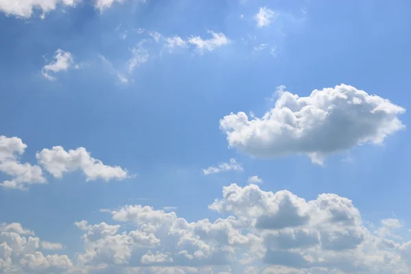 Blue sky with clouds — Stock Photo, Image