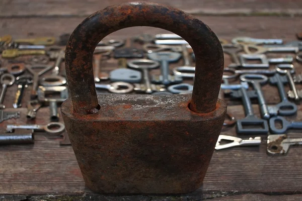 Vintage Keys and lock — Stock Photo, Image