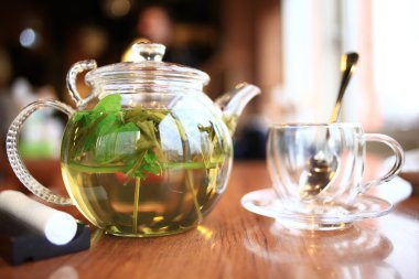 Restoranda masa ayarları