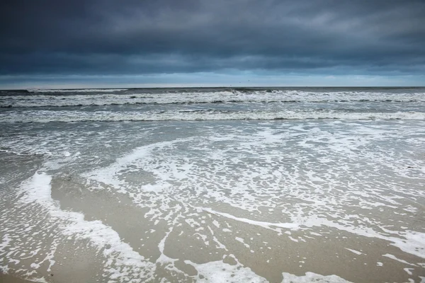 Tempesta sulla costa dell'oceano — Foto Stock