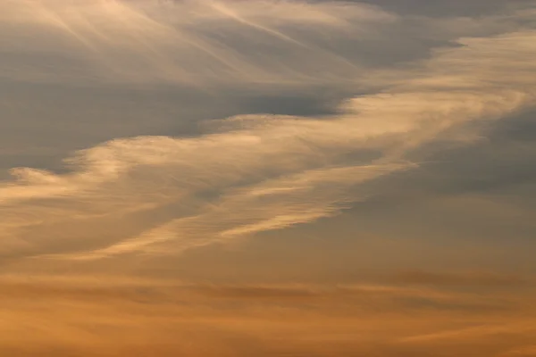 Obloha s mraky při západu slunce — Stock fotografie
