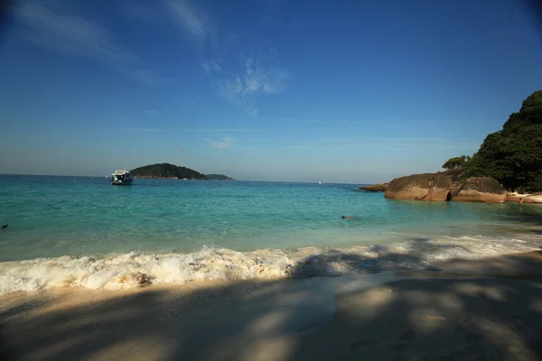 Sandy beach paradise island — Stock Photo, Image