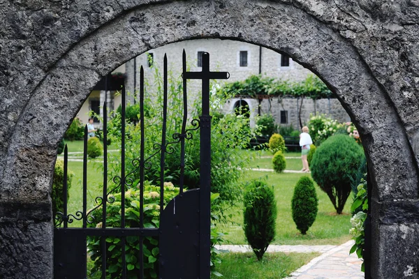 Tumbas del cementerio ortodoxo — Foto de Stock