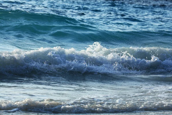 Costa das ondas marítimas — Fotografia de Stock