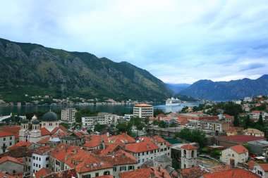 Avrupa Bina kırmızı çatılar