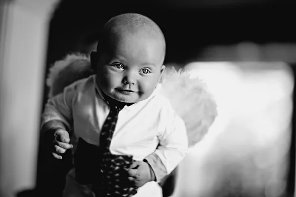 Bebê alegre em casa — Fotografia de Stock