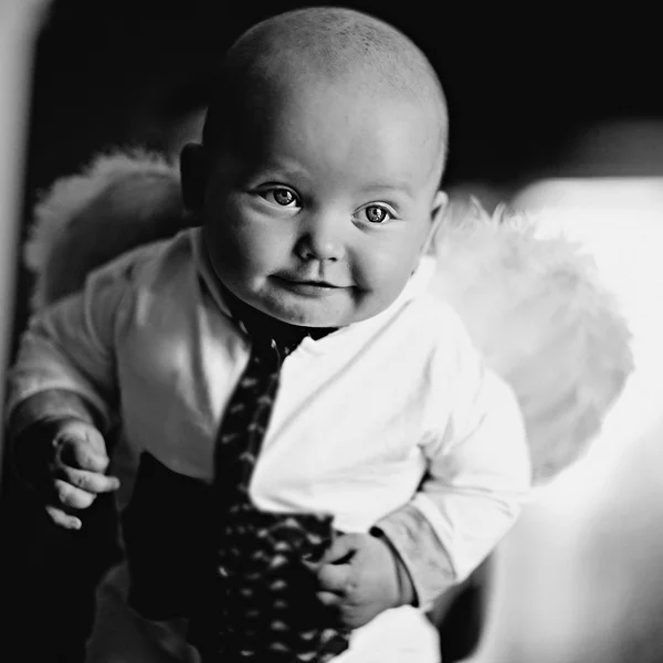 Bebê alegre em casa — Fotografia de Stock