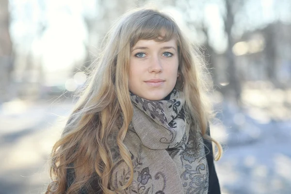 Girl with long blond hair — Stock Photo, Image