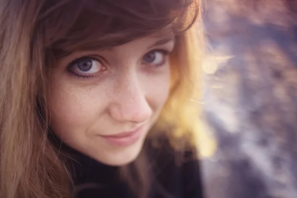 Girl close-facial portrait — Stock Photo, Image