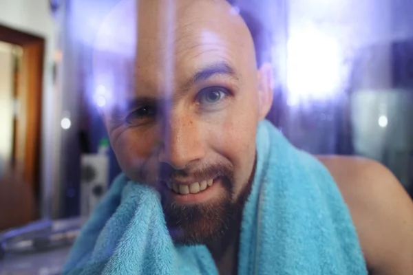 Portrait of a man shaving trimer — Stock Photo, Image