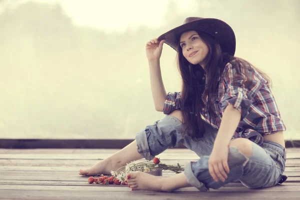 Ragazza in stile selvaggio West — Foto Stock