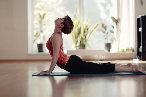 Mädchen Fitness Workout Yoga — Stockfoto