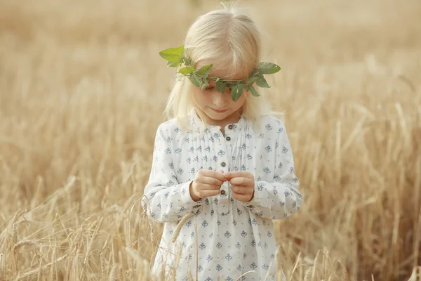 Blonďatá holčička — Stock fotografie