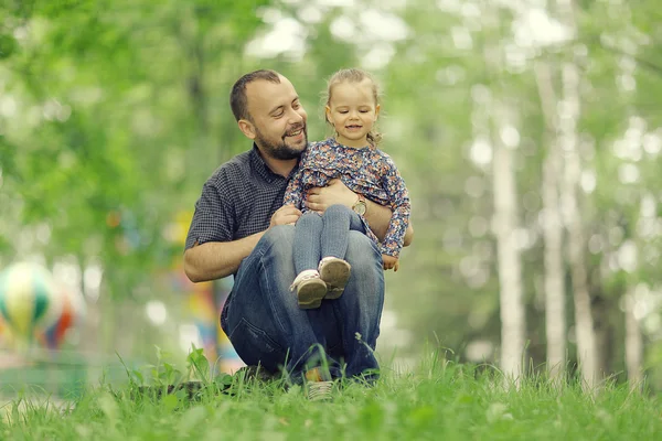 Father travels with her daughter — Stock Photo, Image