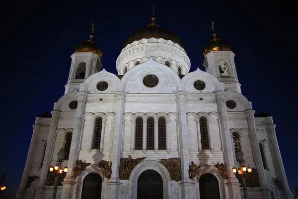 Église en Russie la nuit — Photo