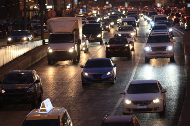 arka plan gece şehir hareket ışıkları ile