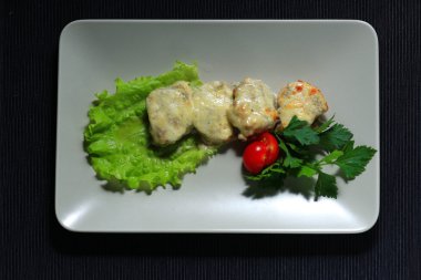 et restaurant hizmet vermektedir