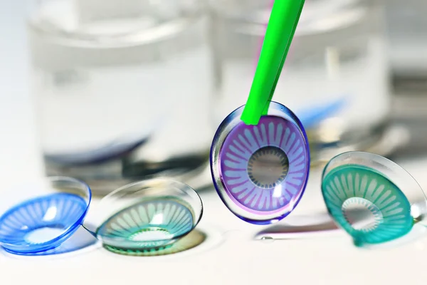 Renkli kontakt lensler yakın çekim