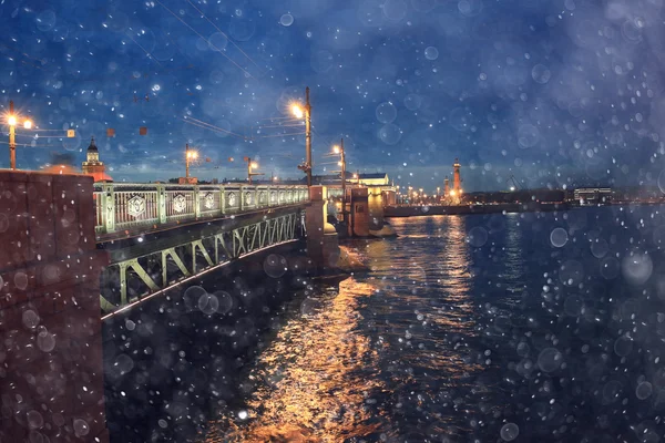 Paisaje nocturno en San Petersburgo — Foto de Stock