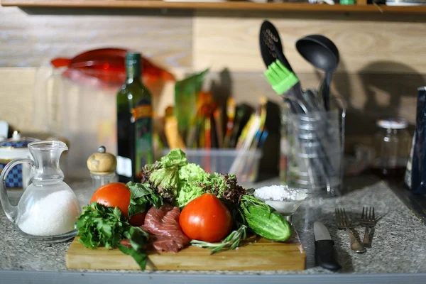 Домашняя кухня посуда для приготовления пищи — стоковое фото
