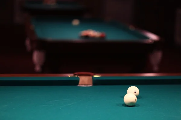 Bolas de bilhar na mesa — Fotografia de Stock