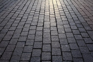 kiremit doku taşlar Meydanı'nda