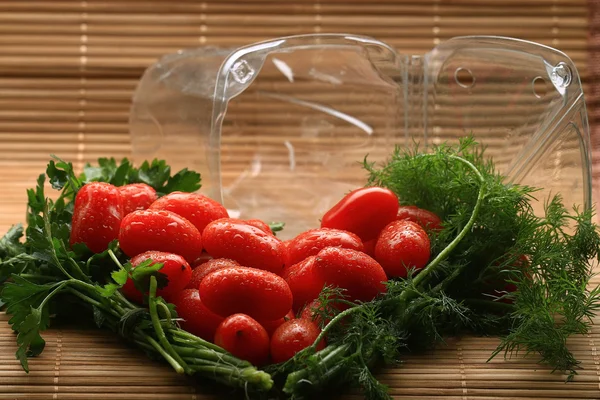 Kirsikka tomaatit salaatti rakenne — kuvapankkivalokuva