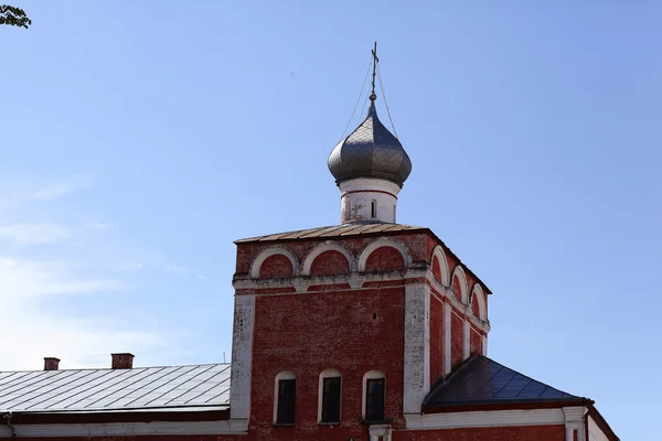 Church in old russian town — Stock Photo, Image