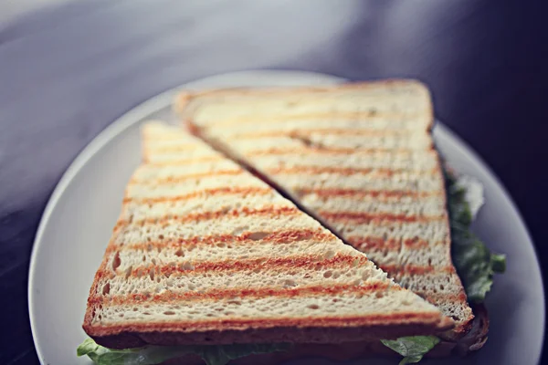 Sandwich grill in cafe — Stock Photo, Image