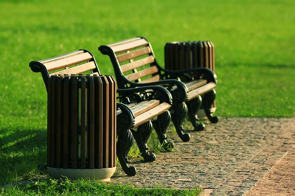 Solig sommar park — Stockfoto