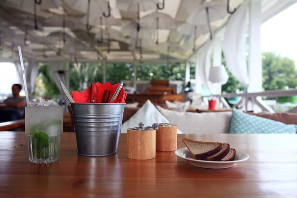 Tabla de ajuste en la cafetería — Foto de Stock