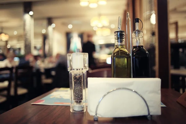 Onscherpe achtergrond in restaurant — Stockfoto