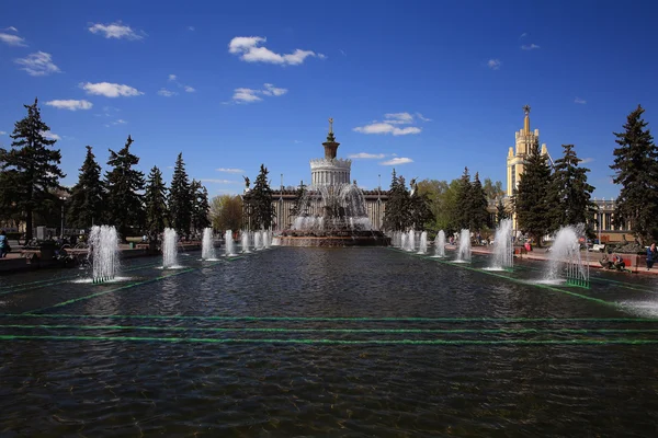 Escultura de fuente en el Moscú — Foto de Stock