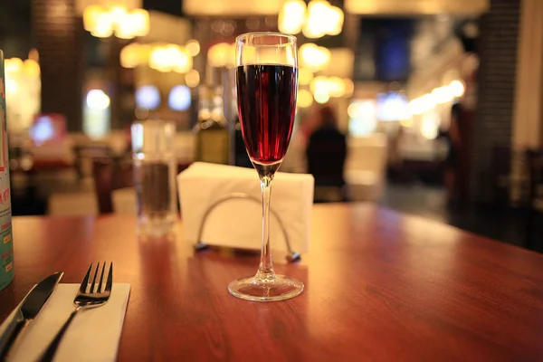 Wijn in een restaurant — Stockfoto