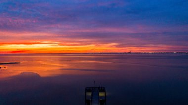 2020 Kasım 'ında Alabama Mobile Körfezi' ndeki iskele.